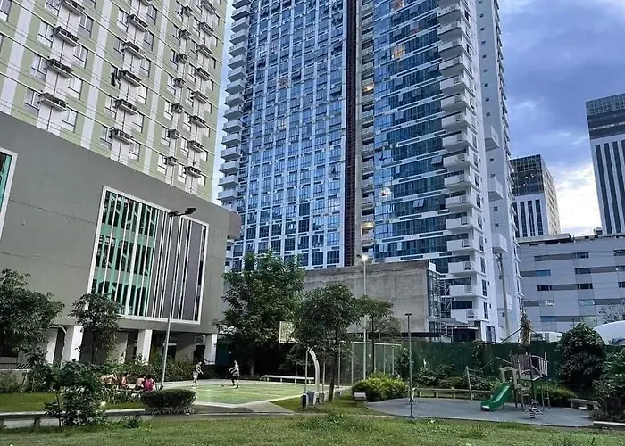 Deluxe Family Unit In Avida Riala T2 * Cebu